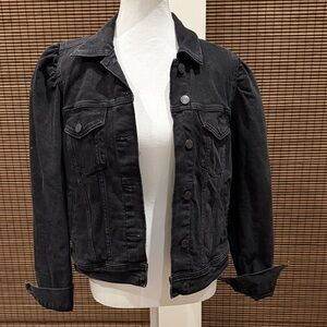 Gap puff sleeve black jean jacket EUC size medium